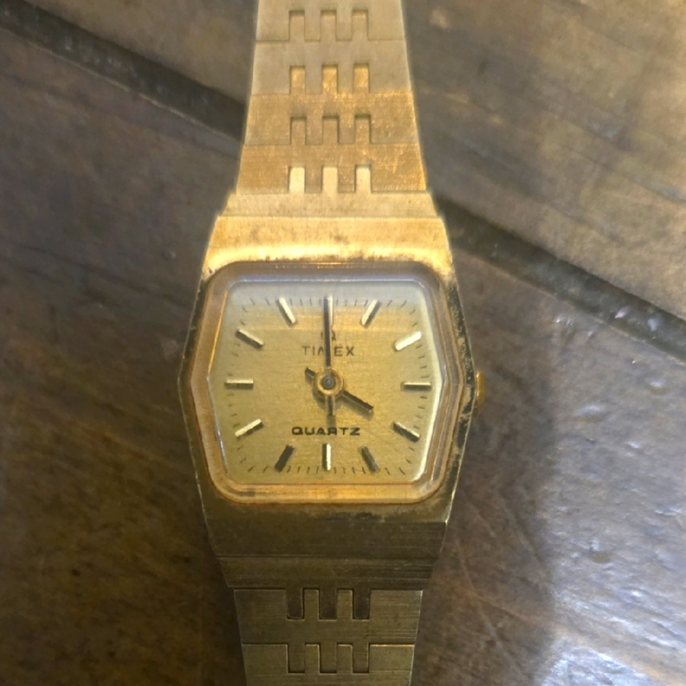 Vintage Timex Gold Quartz Watch